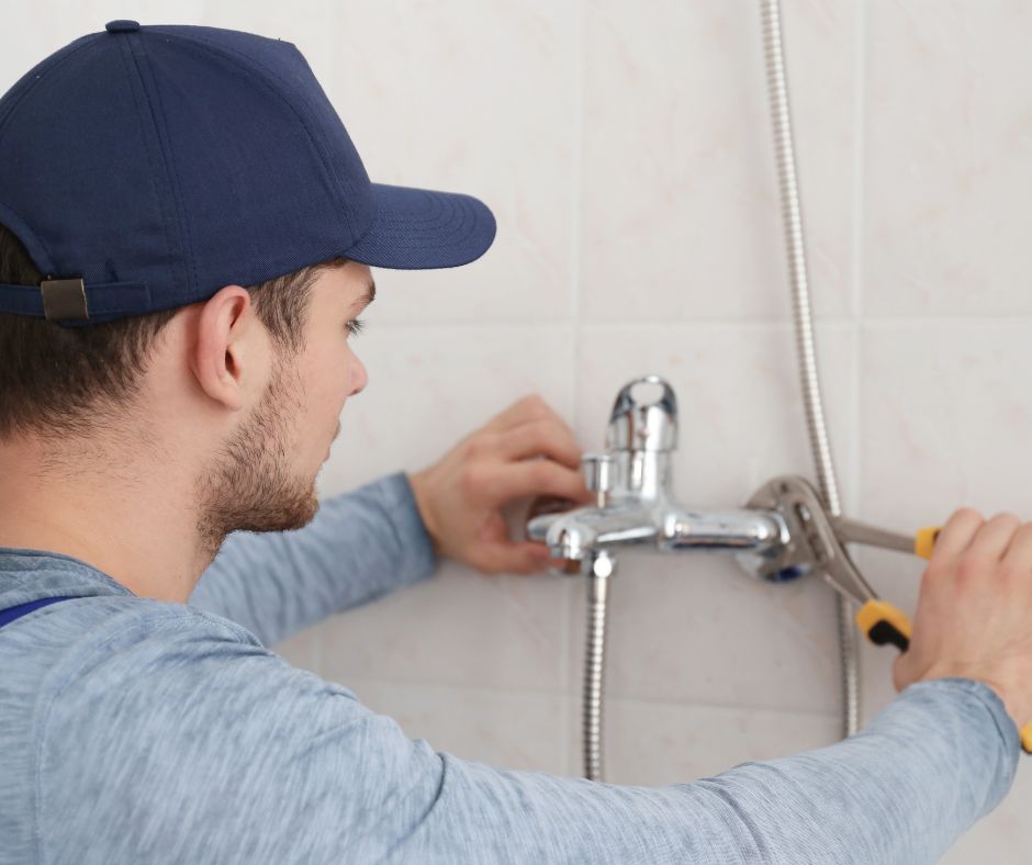 Fürdőszoba felújítás - Vízszerelő munkában